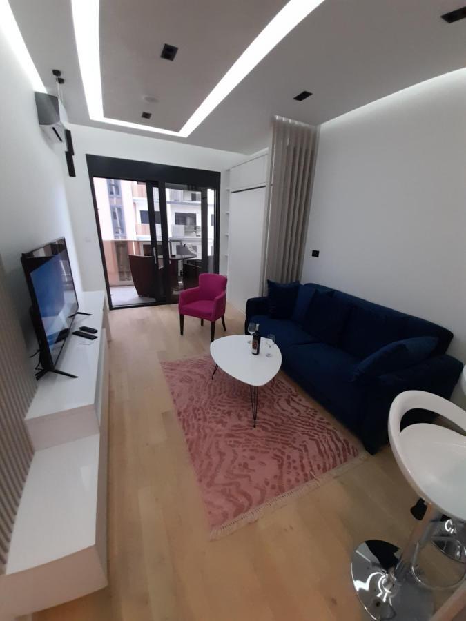 Rent Apartment Lux Soho City Bar Bagian luar foto